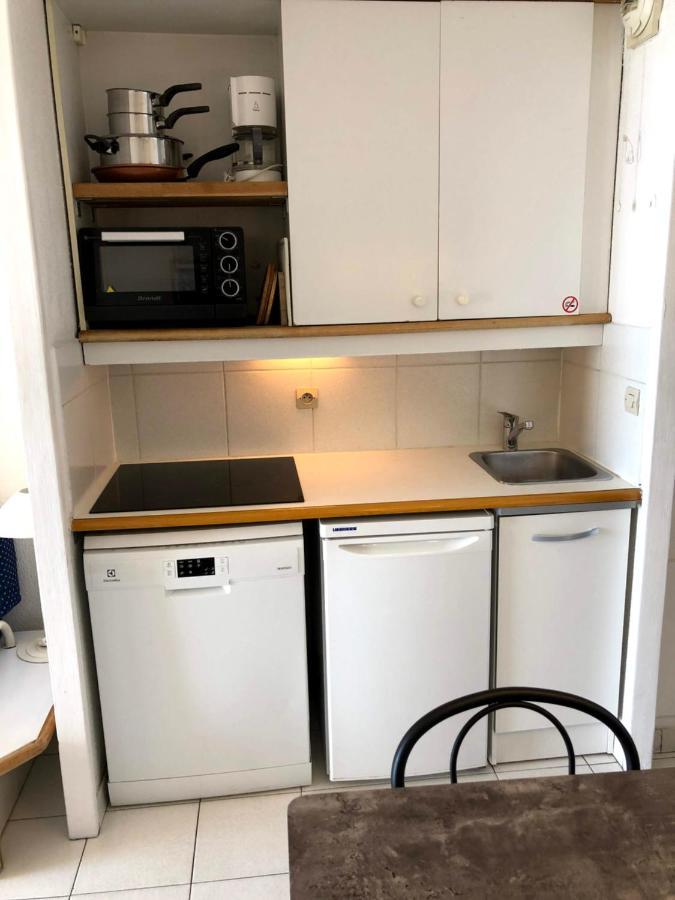 With Sea View, Aircondition And Parking Cannes