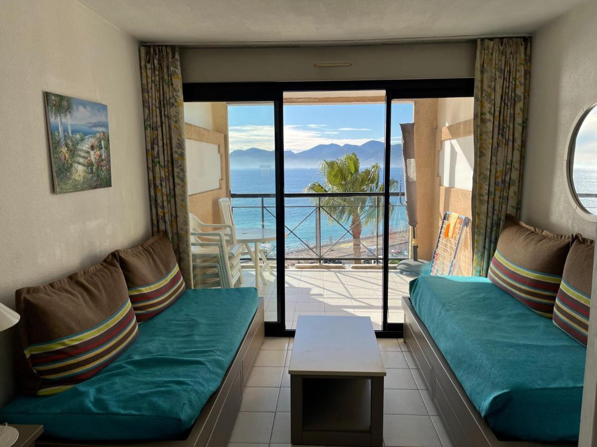 Appartamento With Sea View, Aircondition And Parking