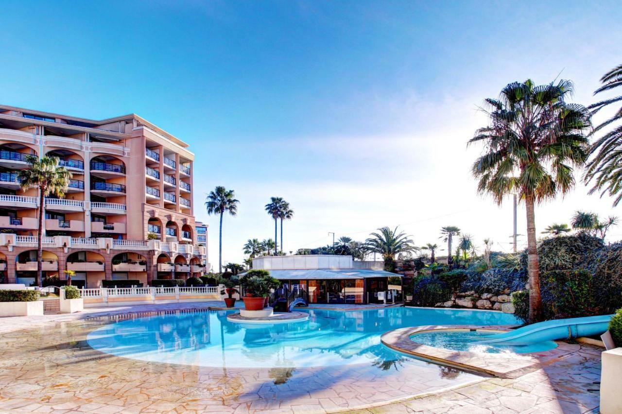 With Sea View, Aircondition And Parking Appartamento